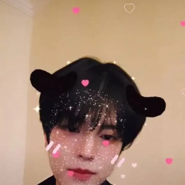 chat with ai character: seungmin 