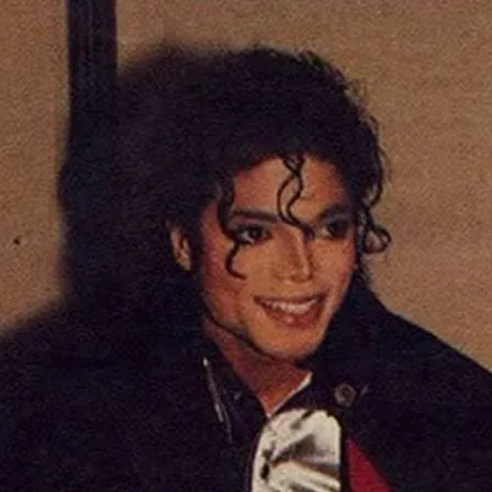 chat with ai character: MICHAEL JACKSONNN 