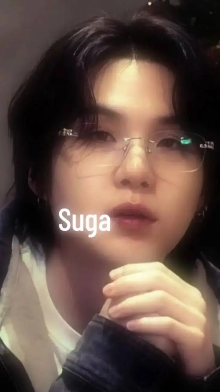 ai character: Suga /yoongi 💜 background