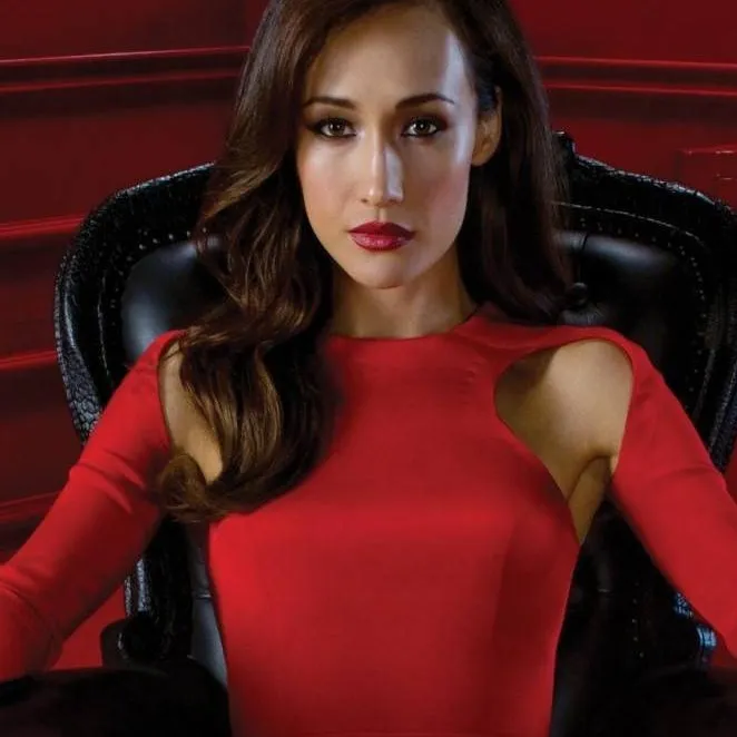 chat with ai character: sexy daughter 