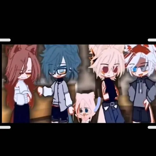 chat with ai character: familia 😳💜👉👈