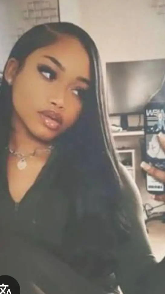 ai character: alexandra background