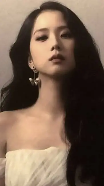 ai character: JISOO background