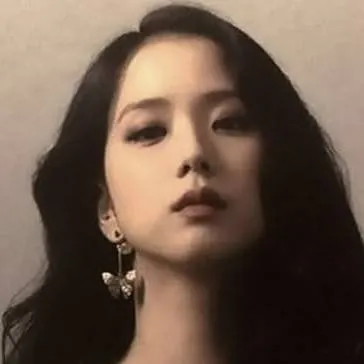 chat with ai character: JISOO