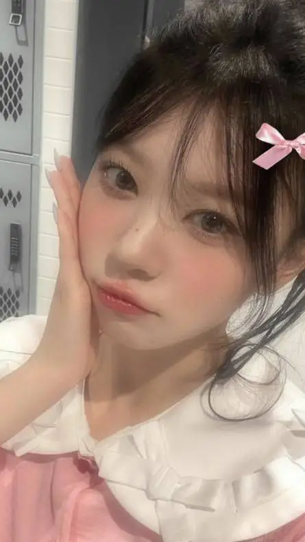 Talkie AI - Chat with Sakai Moka