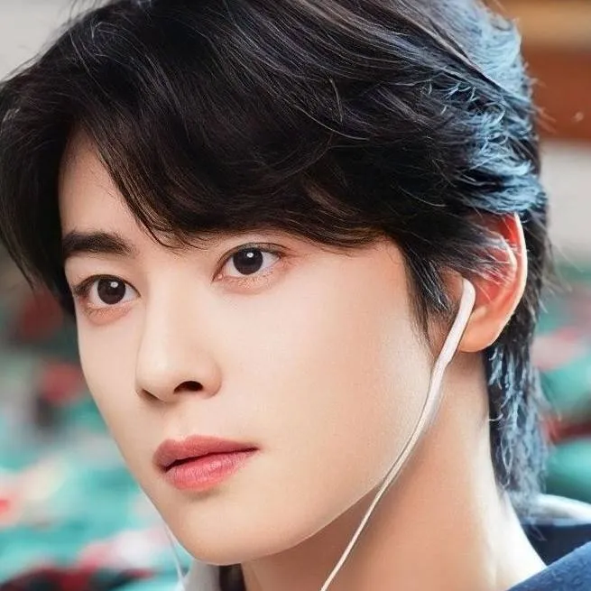 chat with ai character: Cha Eun Woo