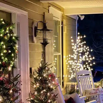 chat with ai character: Christmas Time 🎄
