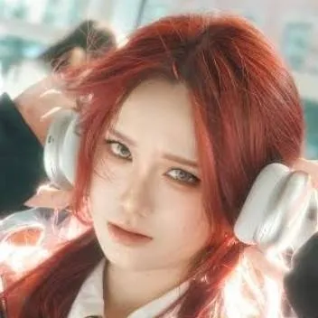 chat with ai character: angelina