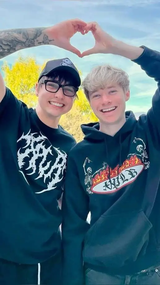 Talkie AI - Chat with SAM&COLBY pick-me