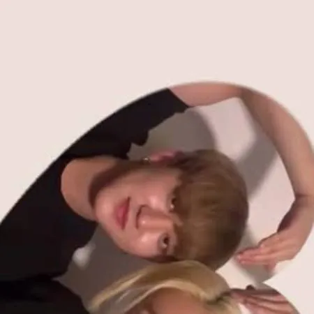 chat with ai character: CHANGBIN X HYUNJIN