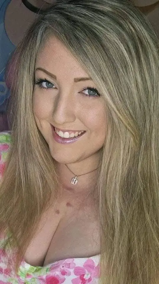 ai character: Heather Jackson background