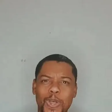 chat with ai character: Robert Jackson 