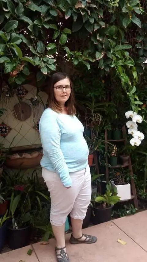 ai character: Ashley Rivers background