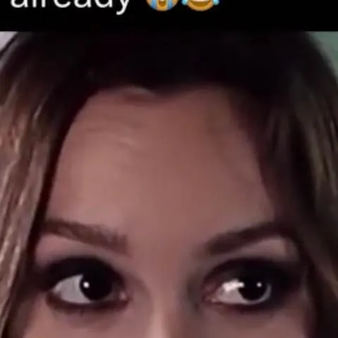 chat with ai character: Kylie