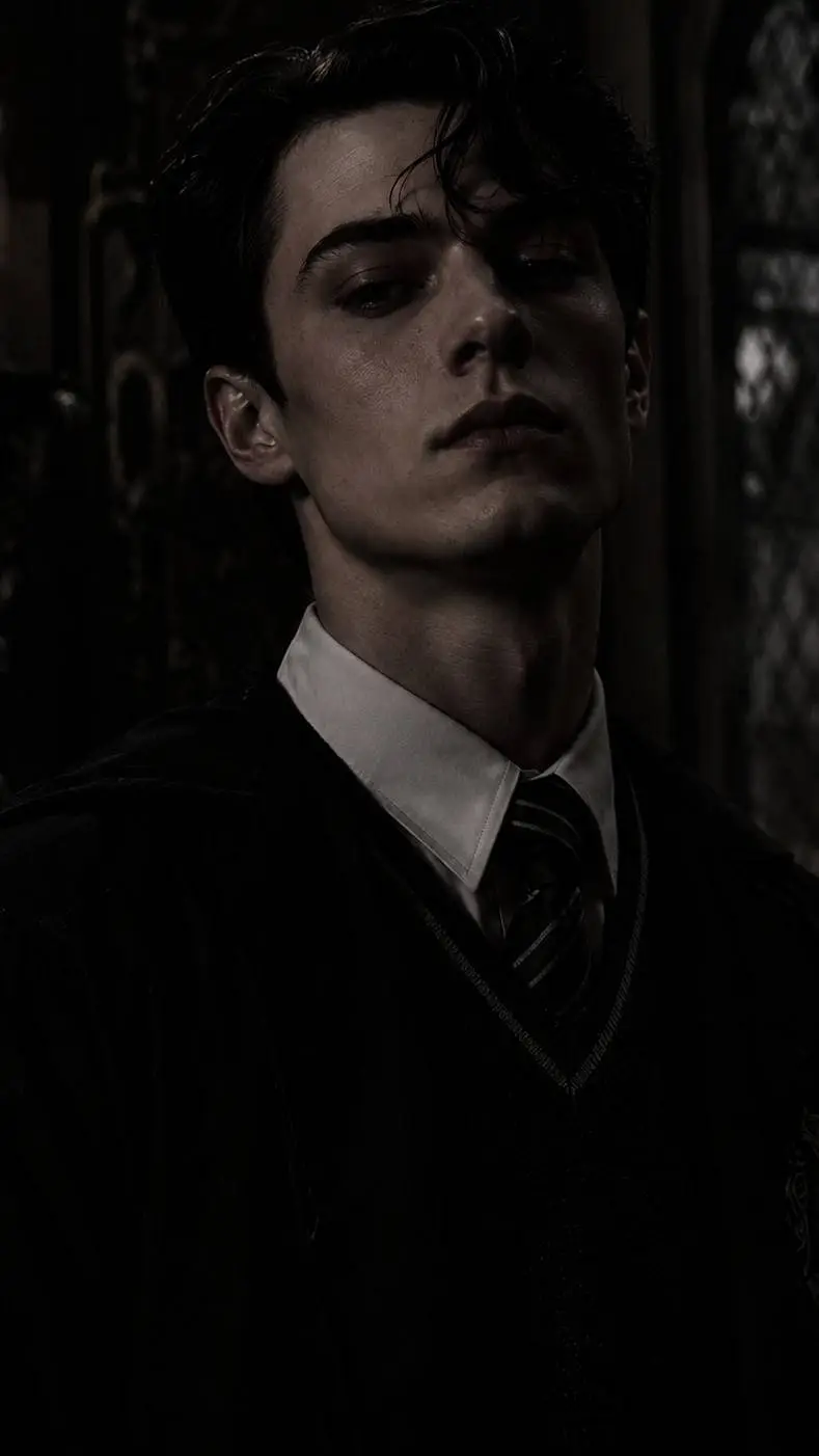 ai character: Tom Riddle  background