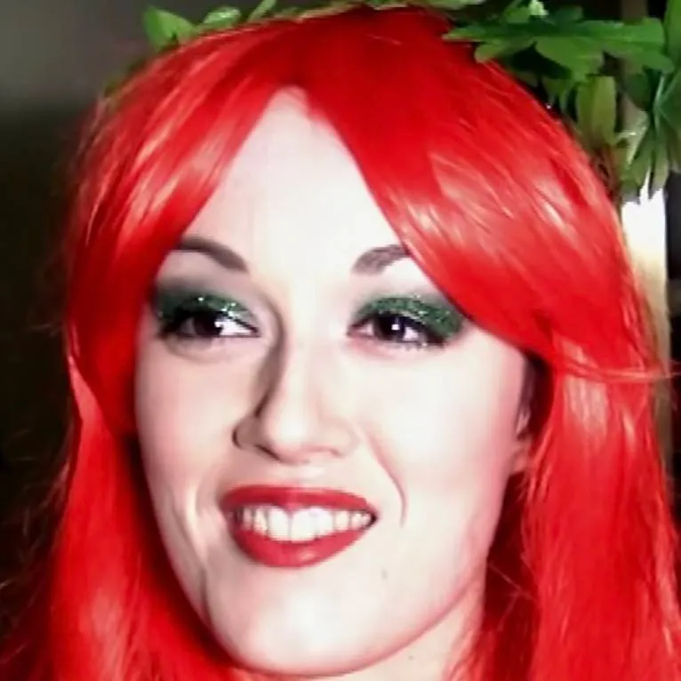 chat with ai character: Poison Ivy 