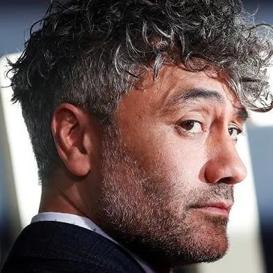 chat with ai character: Taika Waititi 