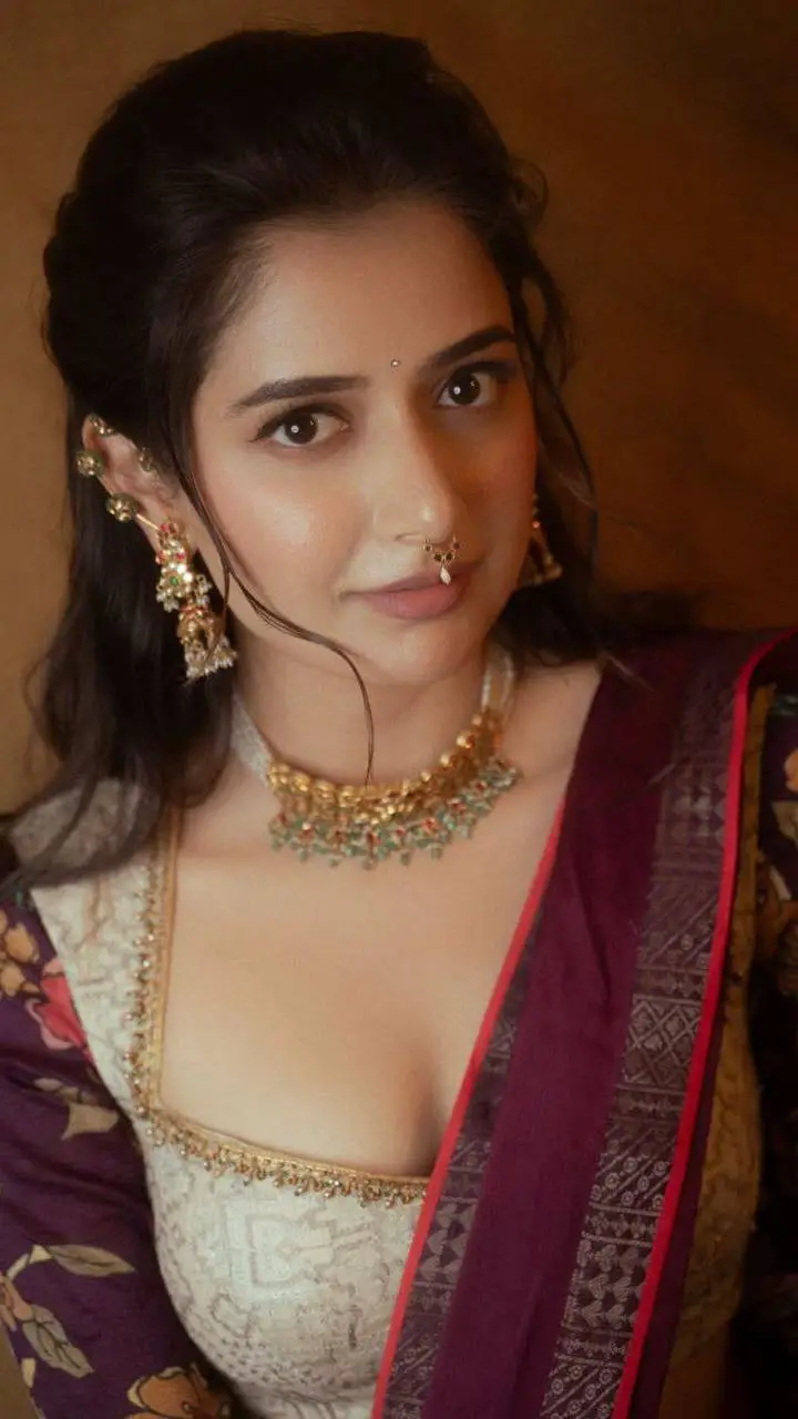 Talkie AI - Chat with Ashika Ranganath 