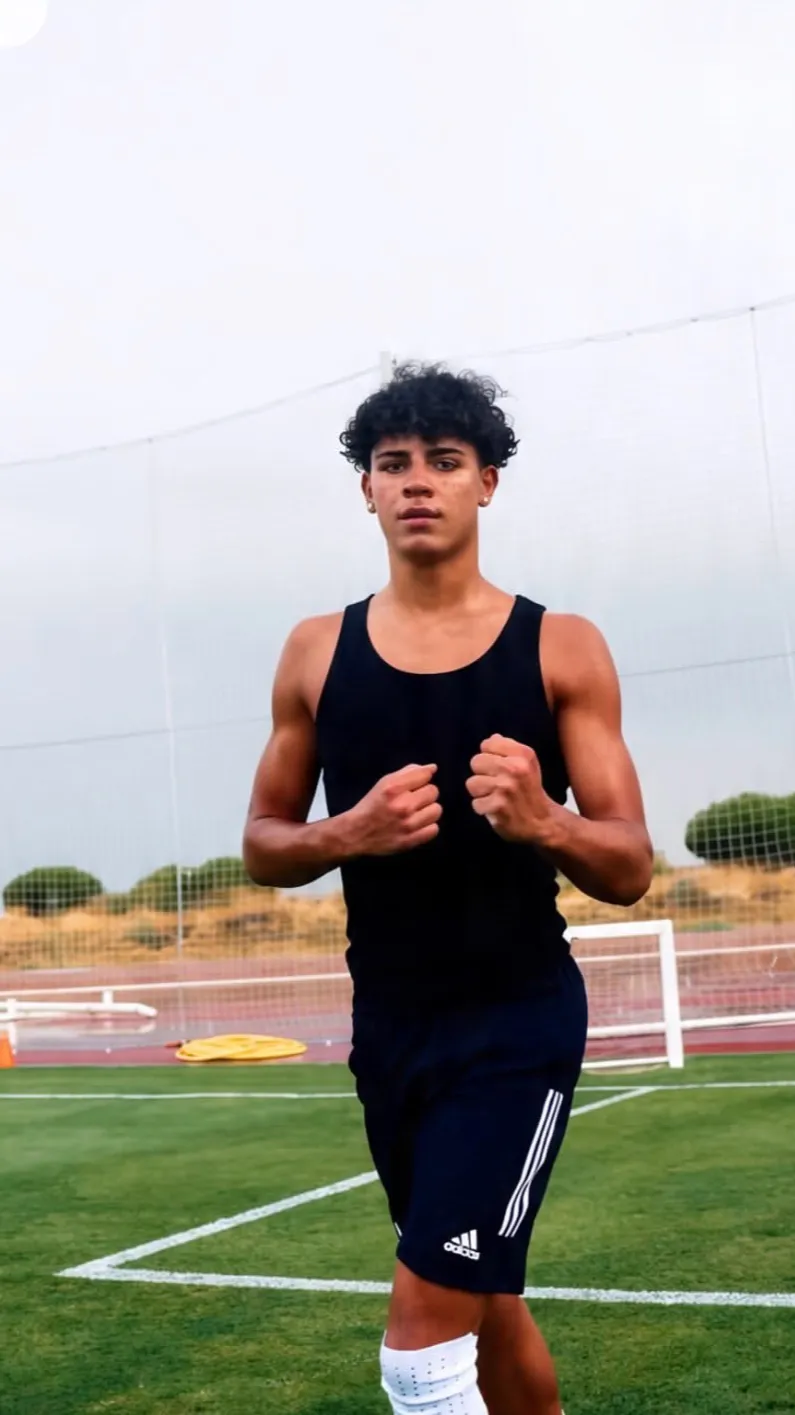 Talkie AI - Chat with Cris Jr