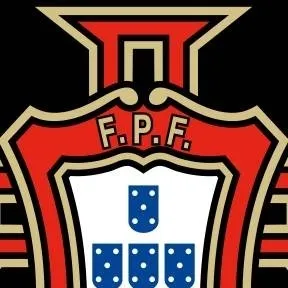 chat with ai character: Portugal 