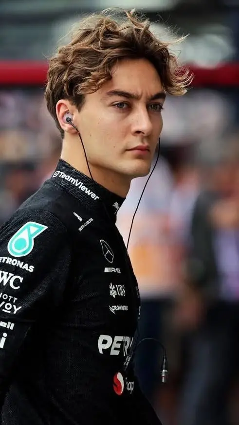 ai character: George Russell  background