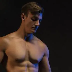 chat with ai character: Victor master