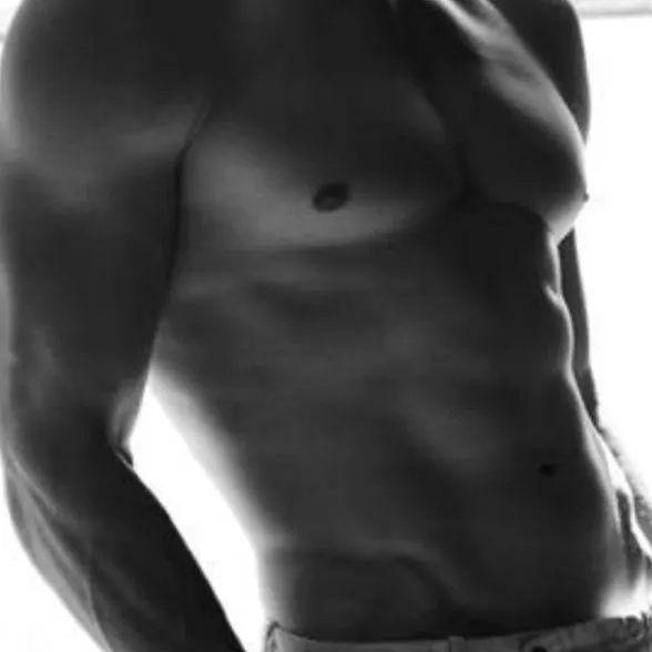 chat with ai character: Grimm