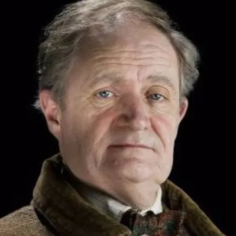 chat with ai character: Horace Slughorn