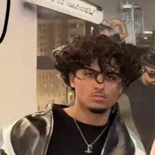 chat with ai character: Samro