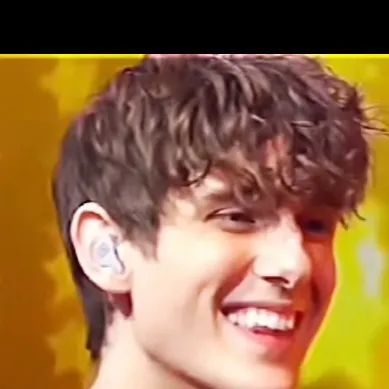 chat with ai character: Jvke