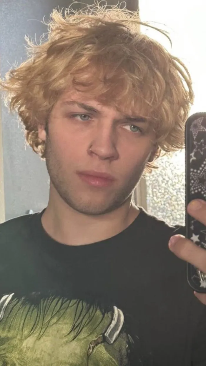 ai character: Nick Sturniolo background