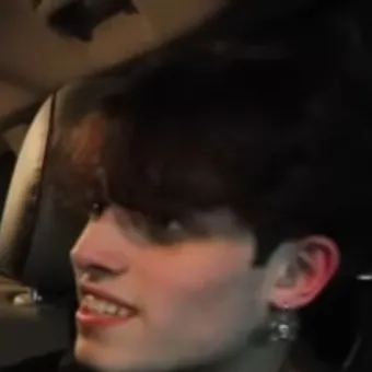 chat with ai character: Matt Sturniolo 