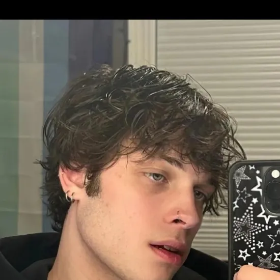 chat with ai character: Nick Sturniolo