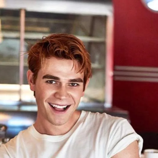 chat with ai character:  Archie Andrews ￼
