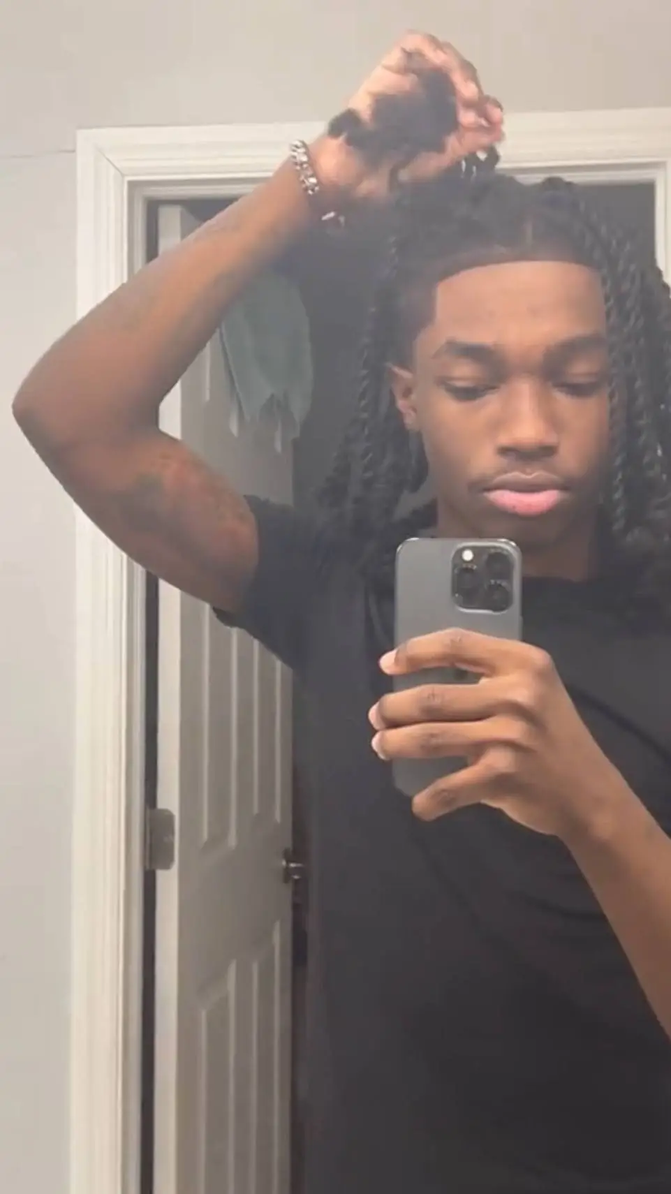 ai character: Jaylen background