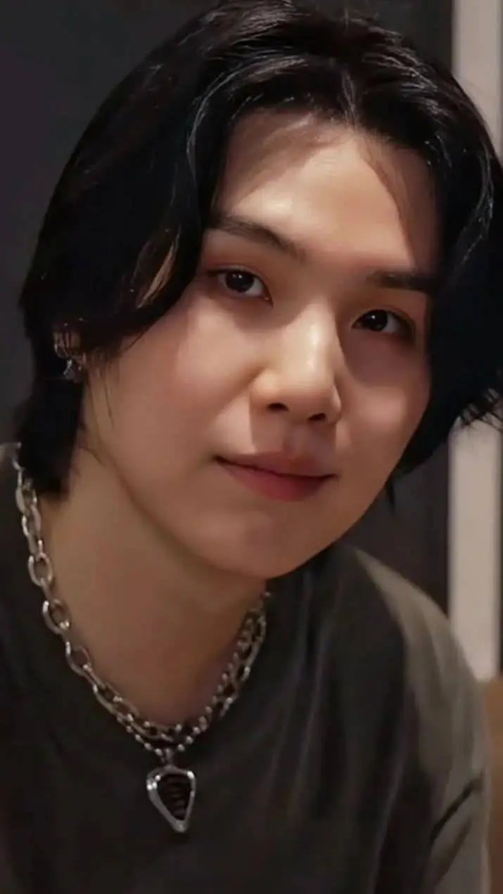ai character: Suga background