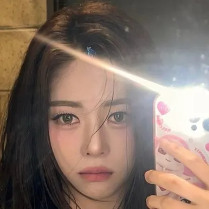 chat with ai character: ★✿Seo Dahyun✿★