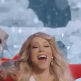 chat with ai character: Mariah Carey
