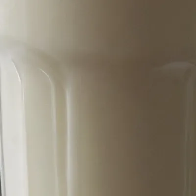 chat with ai character: Milk.