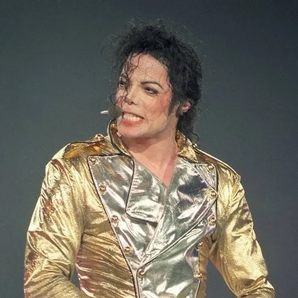 chat with ai character: Michael Jackson 