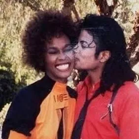 chat with ai character: Michael Jackson 