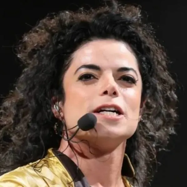 chat with ai character: Michael Jackson 