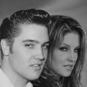 chat with ai character: Elvis Presley 