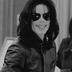 chat with ai character: Michael Jackson 