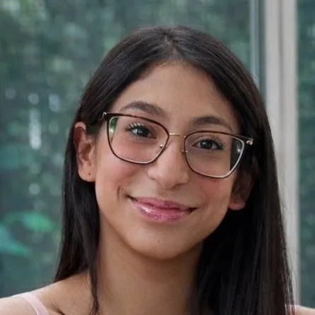 chat with ai character: Sabrina
