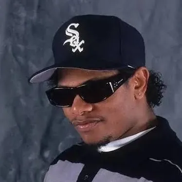 chat with ai character: Eazy E