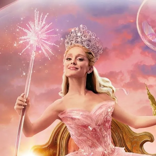 chat with ai character: Ariana grande 