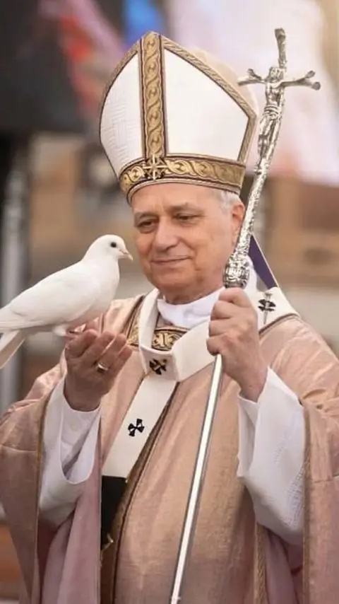 ai character: Pope Leo  background