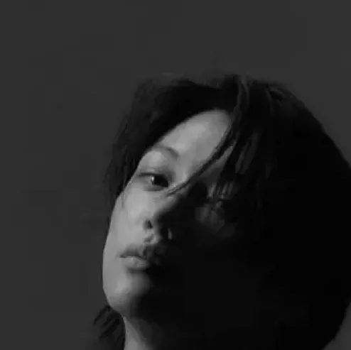 chat with ai character: 𝓕𝓮𝓵𝓲𝔁