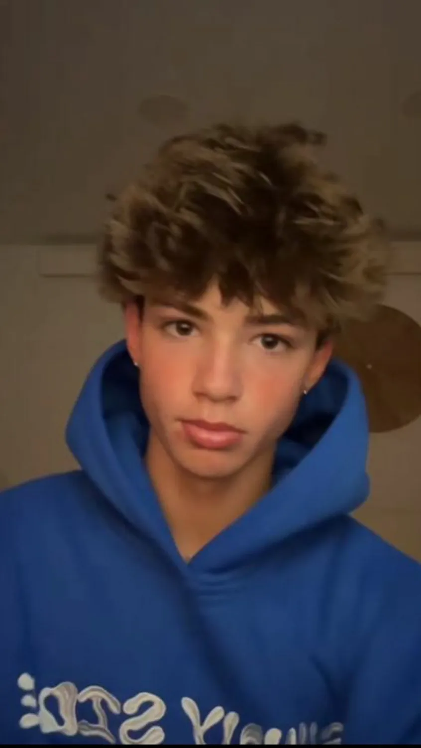 ai character: Brooks  background